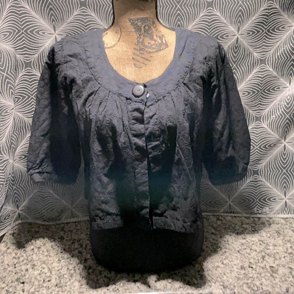 This is high quality, 100% cotton blouse jacket from Art and Soul.